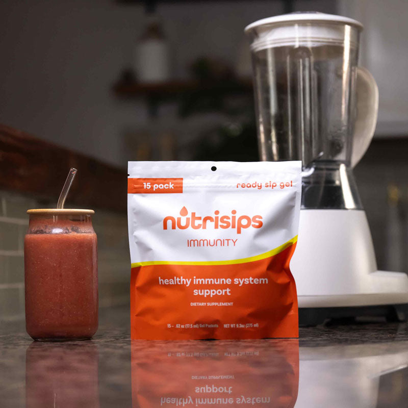 Nutrisips Immunity 15 pack shown alongside the product blended into a smoothie